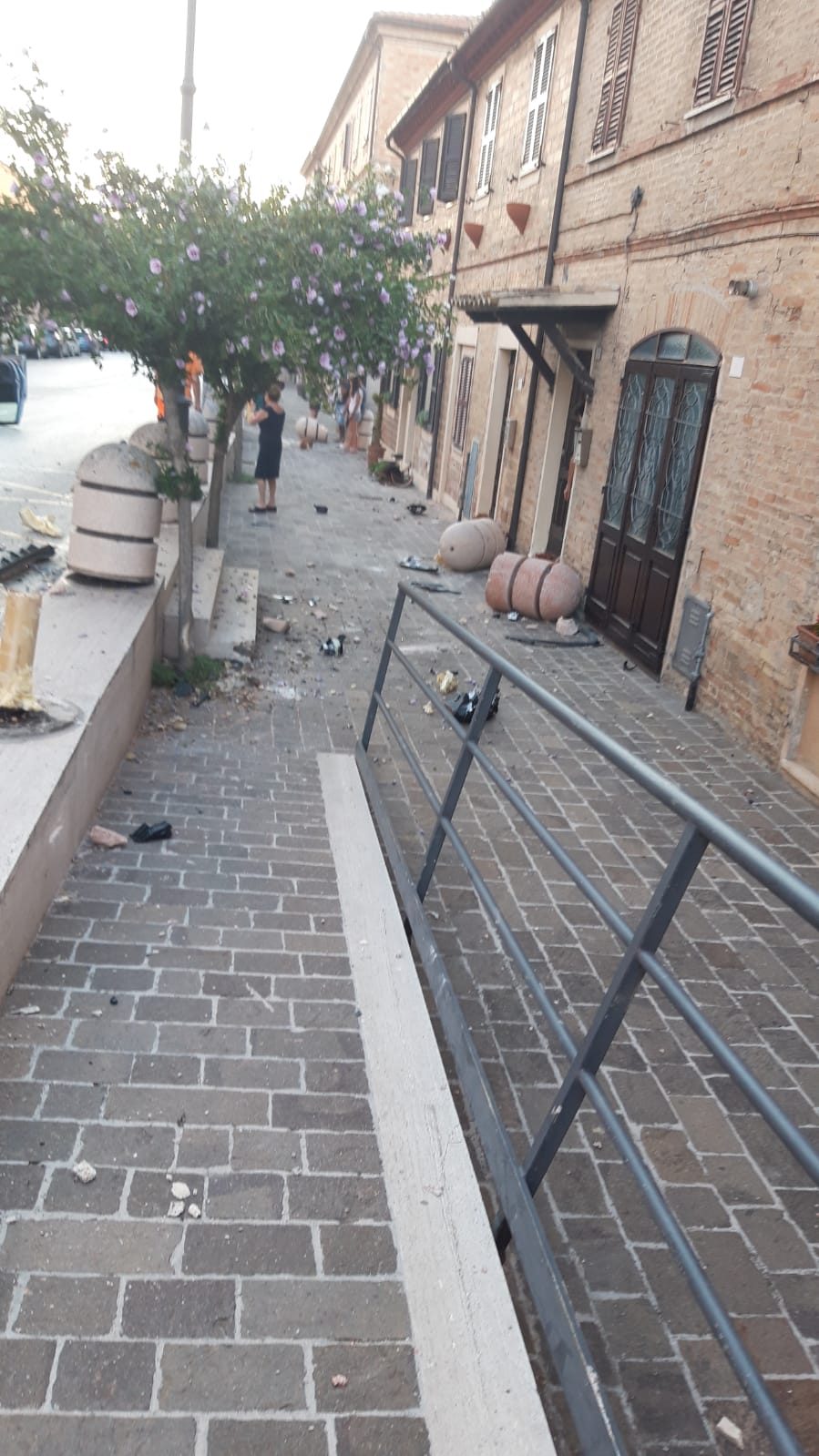 Ripristino arredo urbano post incidente Osimo (Ancona) - prima